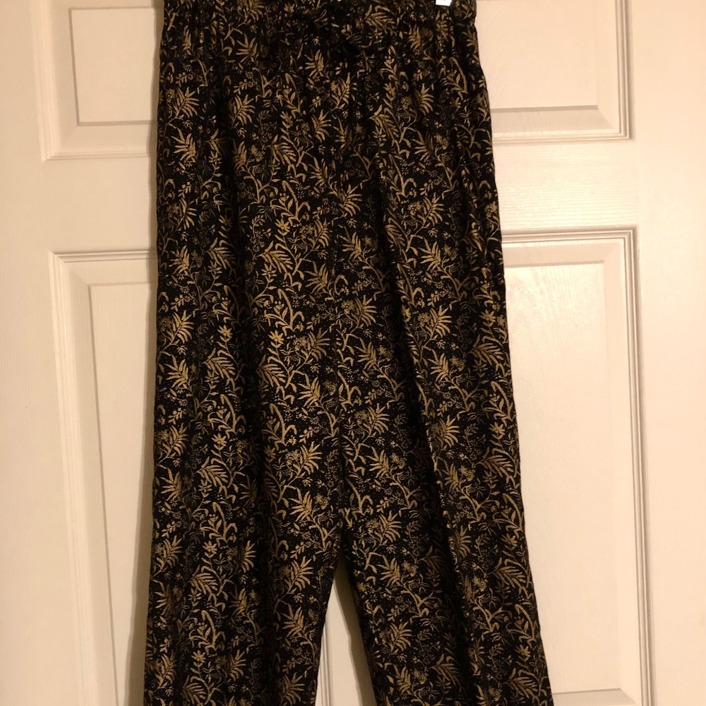 90's pants! Paperbag waist, cool rayon. Gold print/black. Vintage Bill Blass